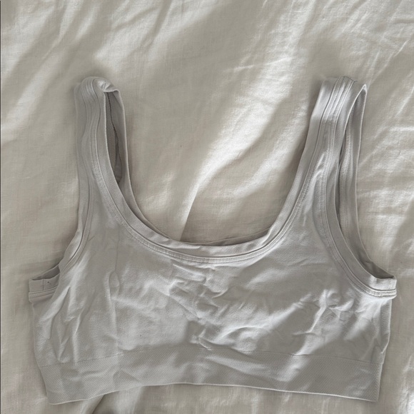 Hanro Touch Feeling Crop Top Bralette sz M - Picture 2 of 5